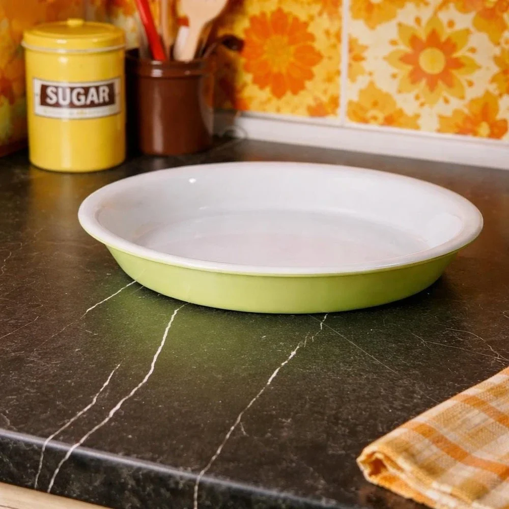 Vintage Pyrex Lime Green Pie Plate #909 Mid Century Ovenware USA